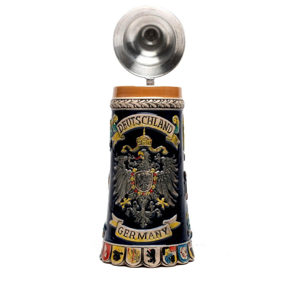 Großer Bierkrug mit Adler und Wappen – traditionelles Deutschland Souvenir