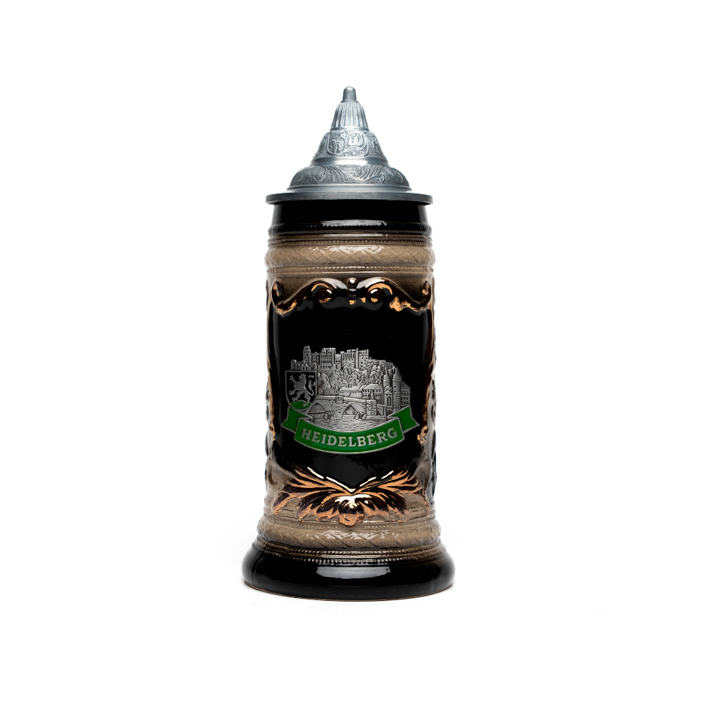 Mittelgroßer Bierkrug mit Heidelberg-Plakette – traditionelles Deutschland Souvenir