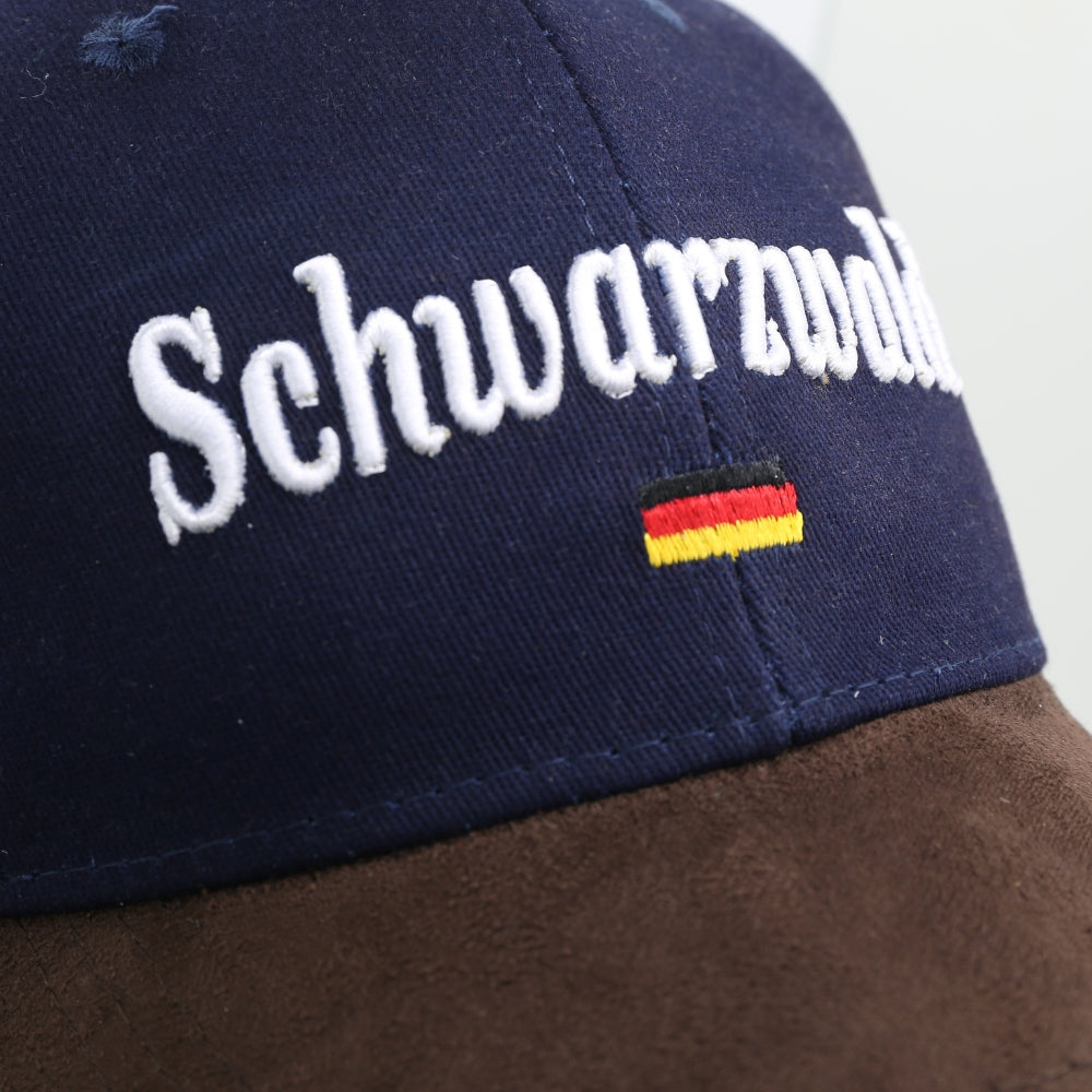Navy Leder-Cap mit Schwarzwald-Motiv auf der Vorderseite – Germany Souvenir