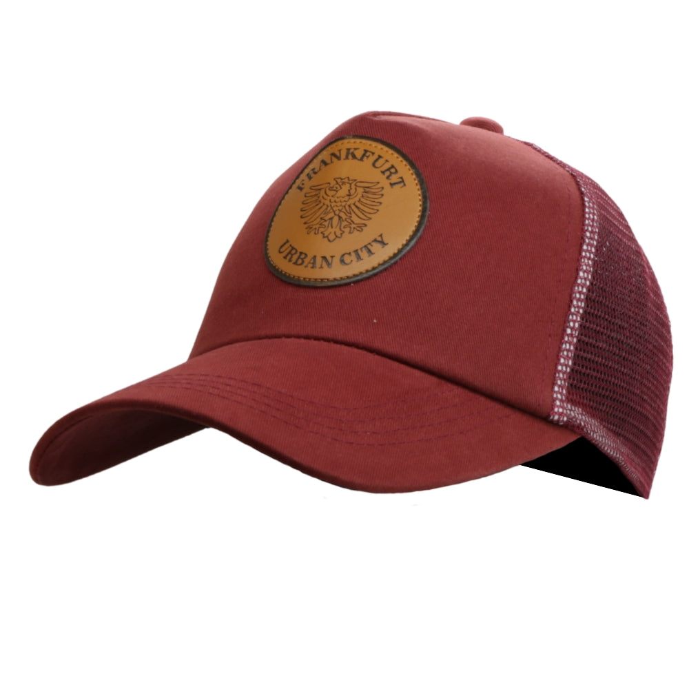 Amend Souvenir Rote Trucker-Cap mit Mesh-Einsatz und Frankfurt-Urban-City-Adler-Patch – Germany Souvenir