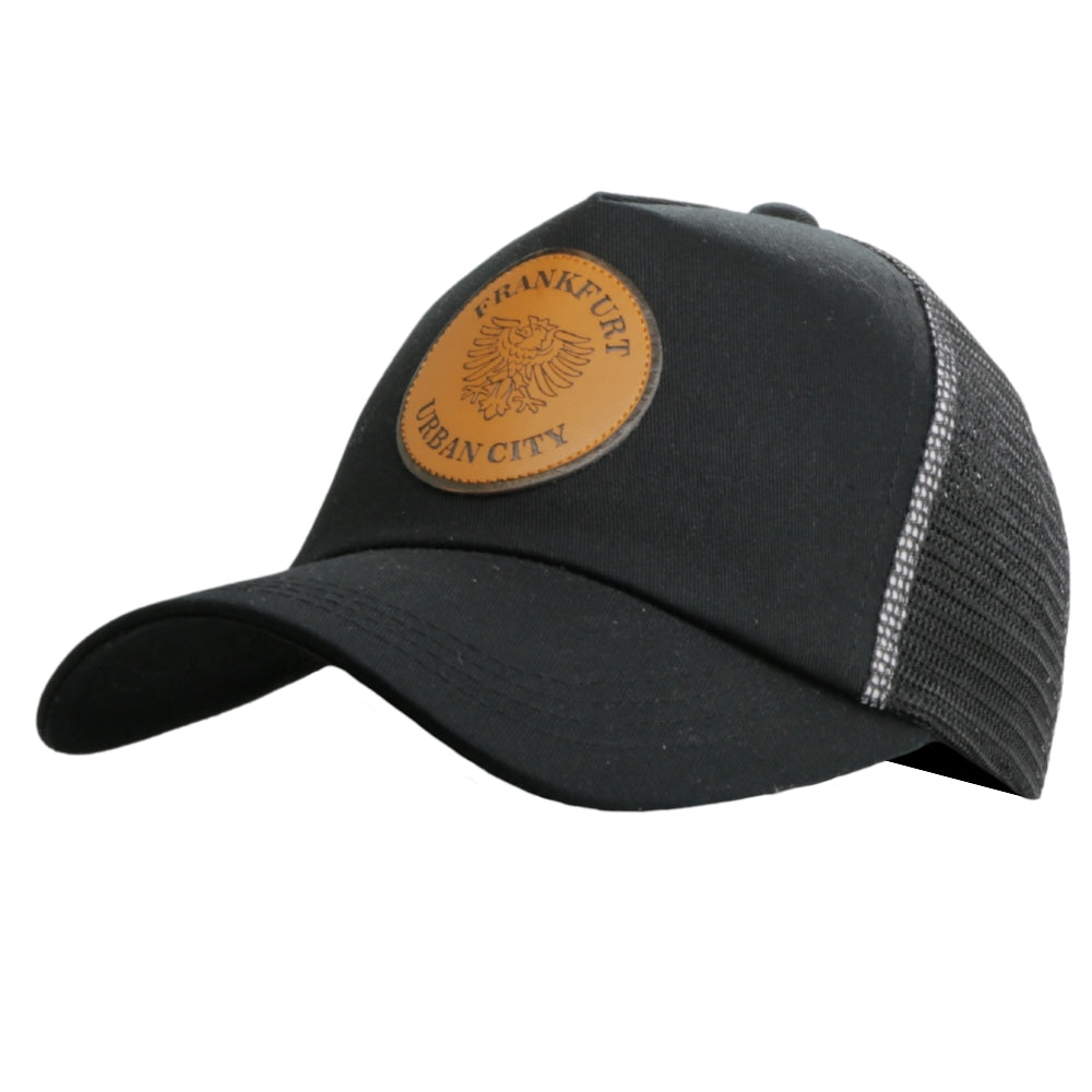 Amend Souvenir Schwarze Trucker-Cap mit Mesh-Einsatz und Frankfurt-Urban-City-Adler-Patch – Germany Souvenir