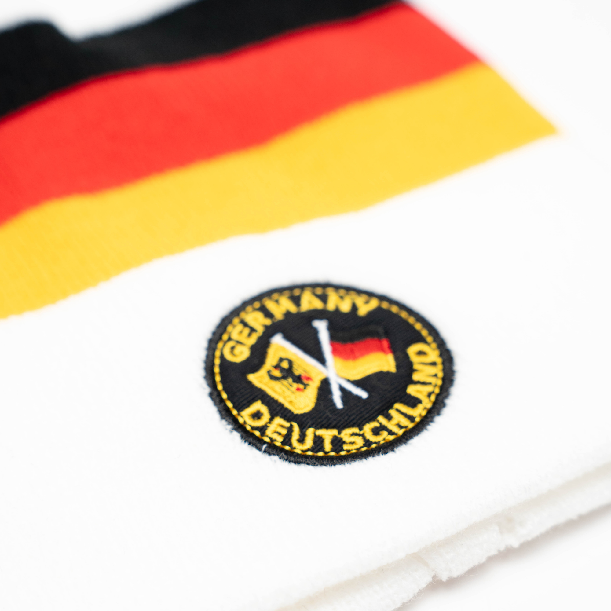 Weiße Mütze mit Deutschland-Fahne – Deutschland Souvenir