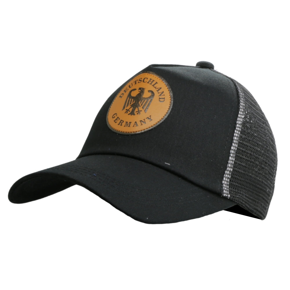 Schwarze Trucker-Cap mit Mesh-Einsatz und Deutschland-Adler-Patch – Germany Souvenir