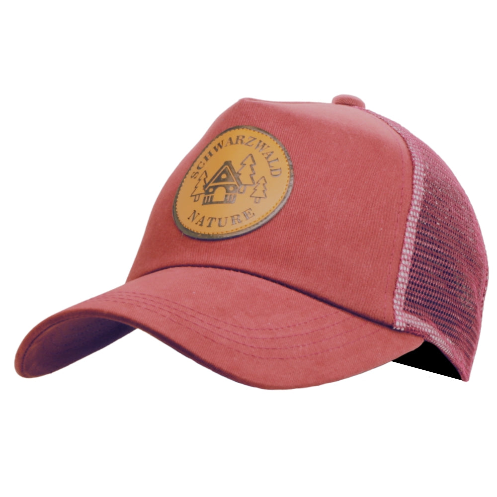 Rote Trucker-Cap mit Mesh-Einsatz und Schwarzwald-Nature-Patch – Germany Souvenir